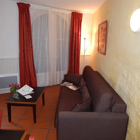 ホリデーパーク Vvf Gers Gascogne